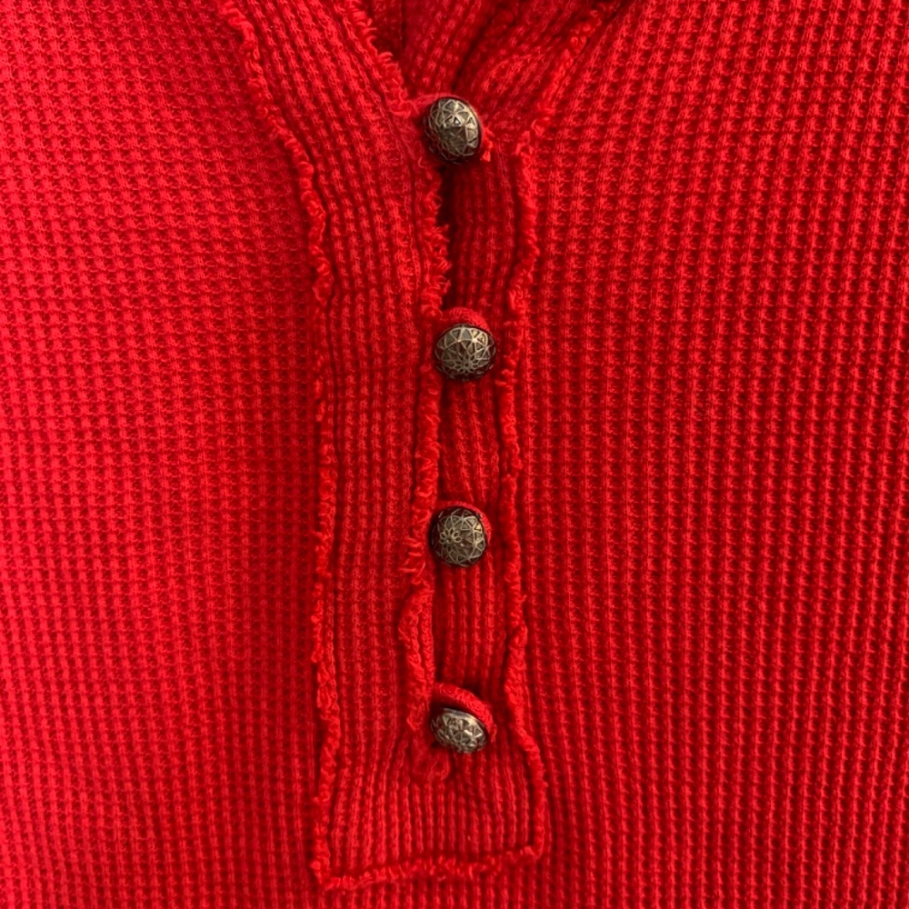 Lucky Brand Waffle Knit Henley Size Small Jester Red Cable Knit Sweater Sleeve - Picture 6 of 14